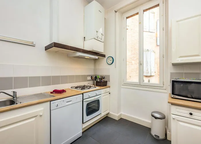 Secteur Cathedrale - Hypercentre - Апартаменты *